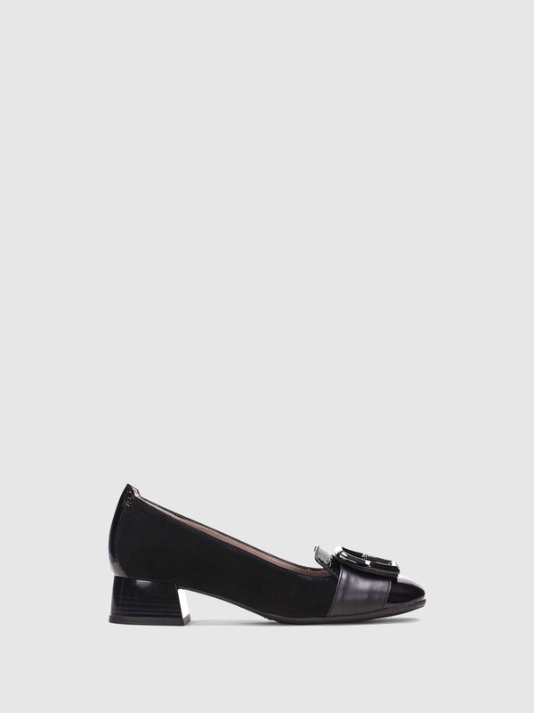 Sapatos com Apliques em Preto